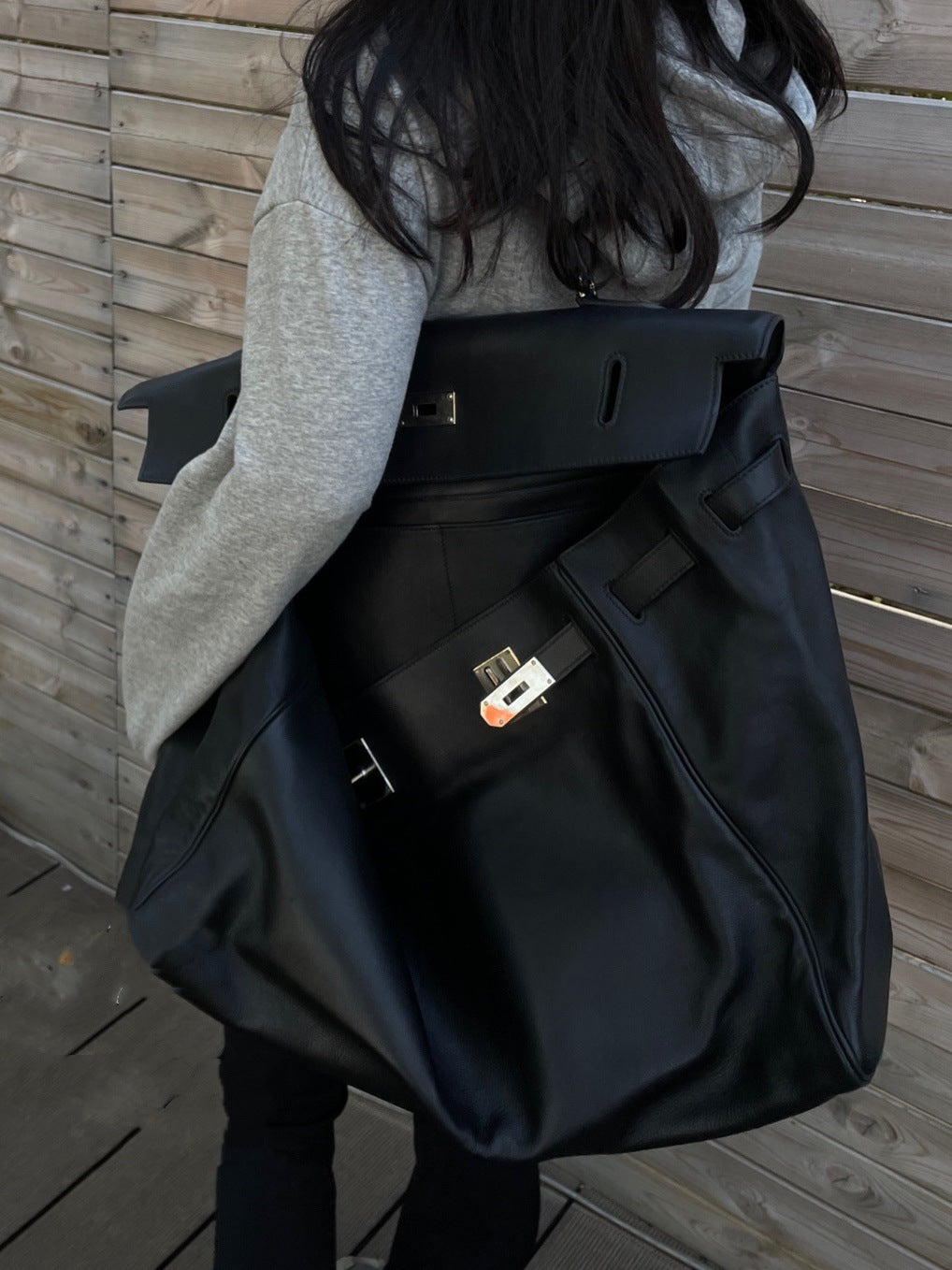 XL smooth leather tote