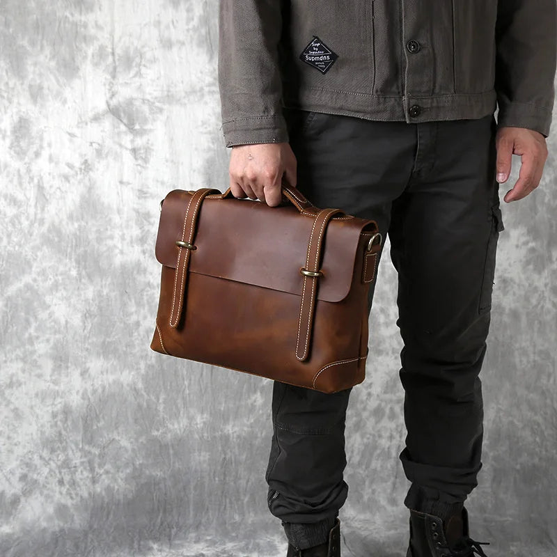 Minimalist messenger bag