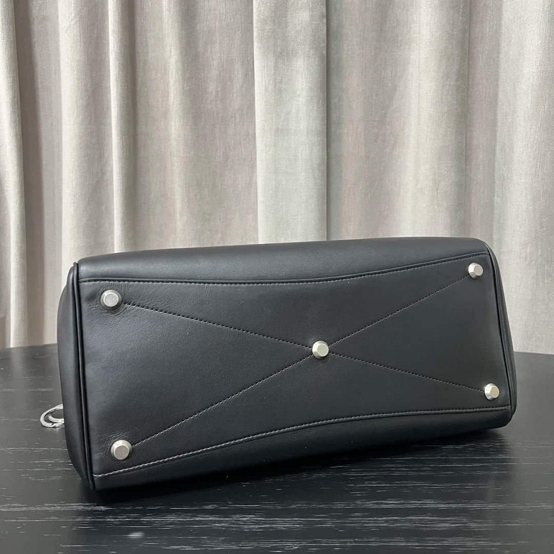 Medium Carry All Bag