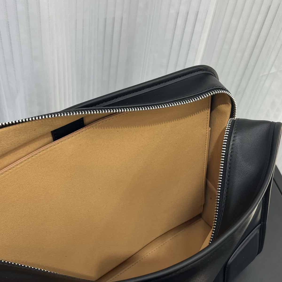 Amazona leather tote