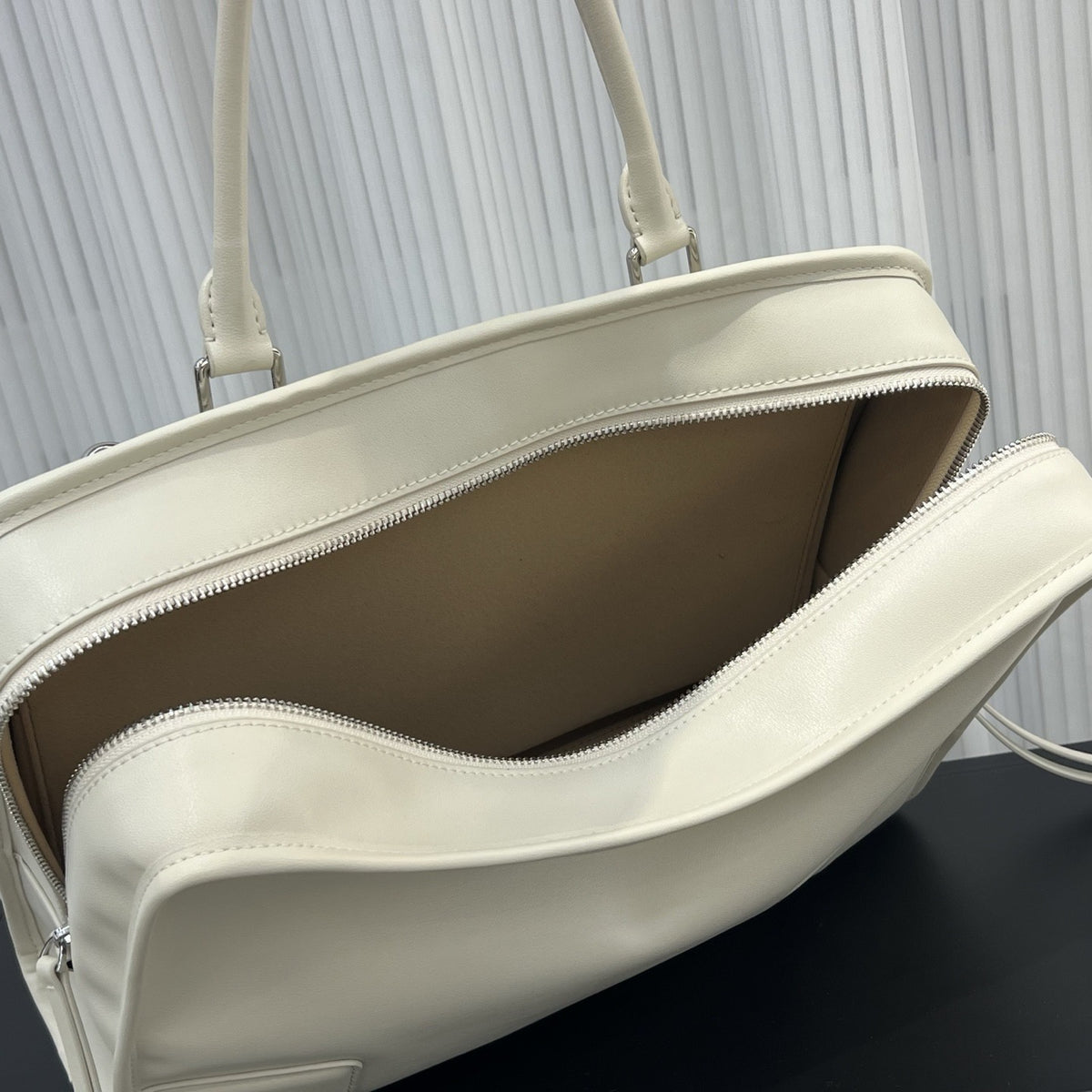 Amazona leather tote
