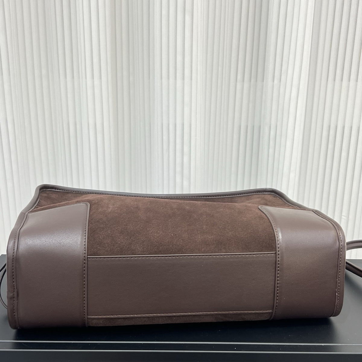 Amazona leather tote