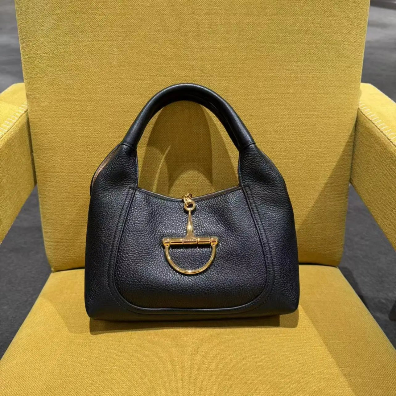 Softbit shoulder bag