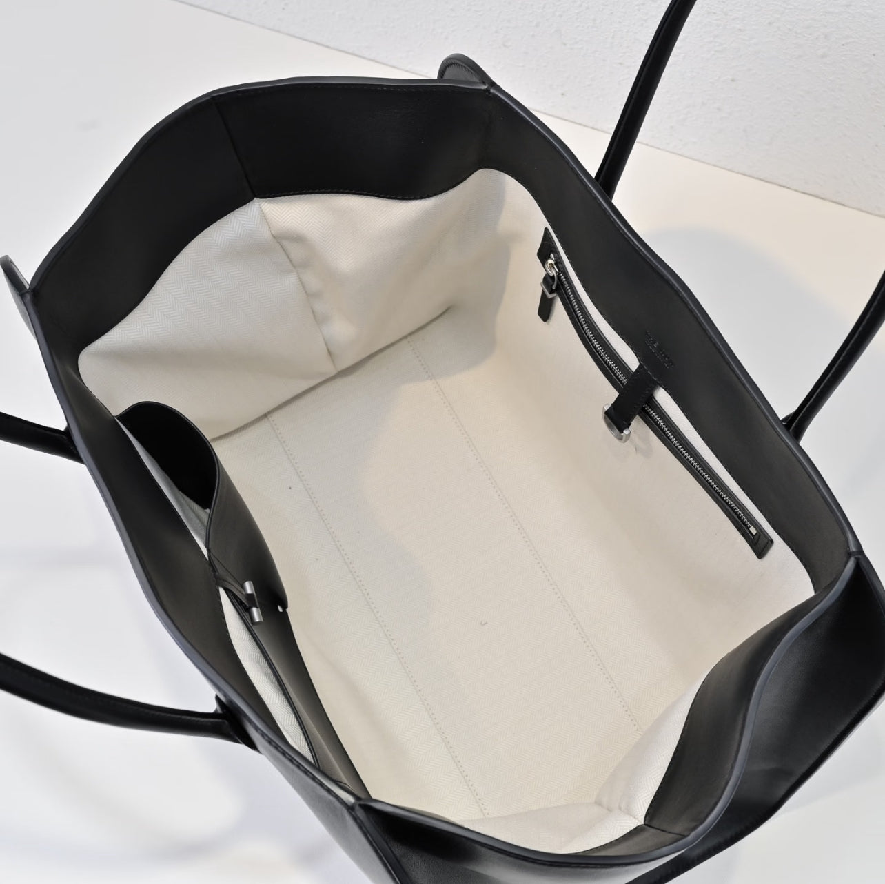 Mimoza leather tote