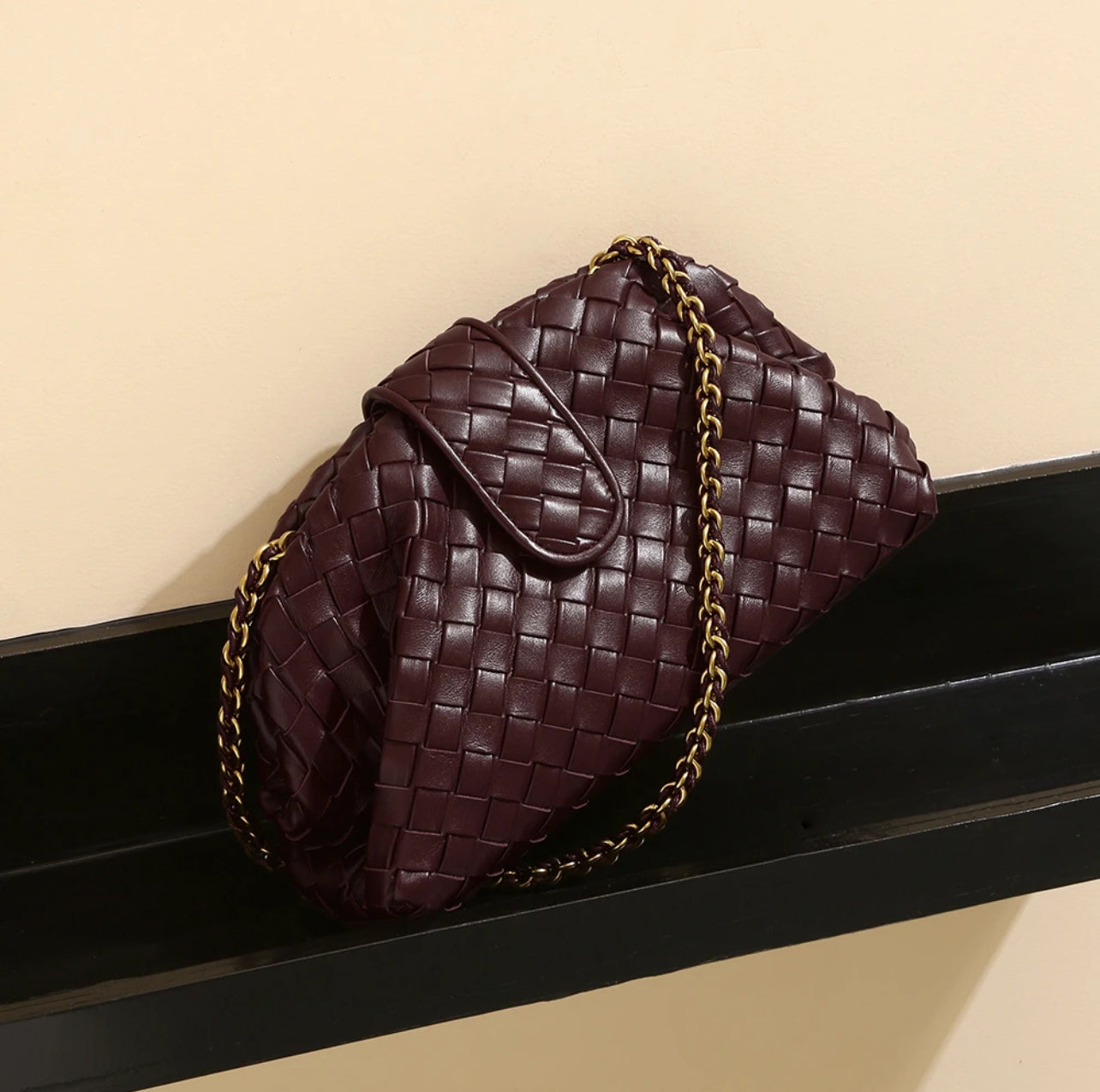 Sophia woven Clutch