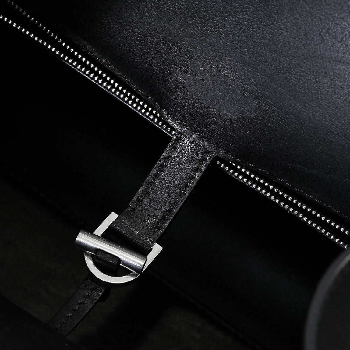Commuter Shoulder Bag
