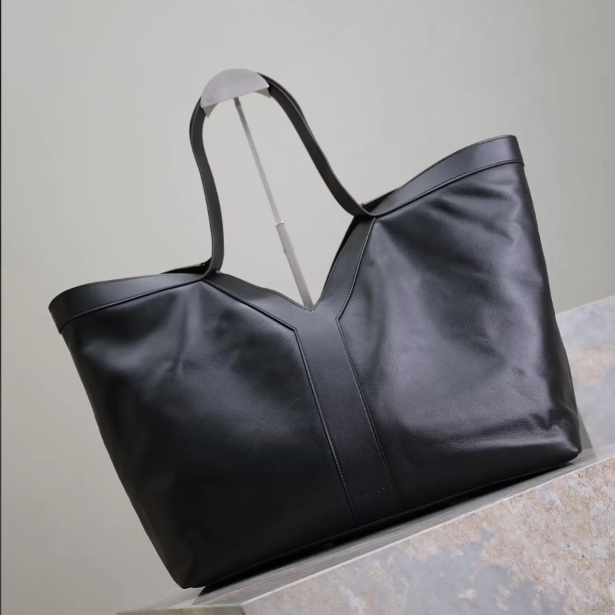 VG leather handbag