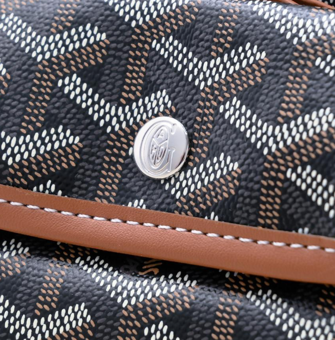 Sunset Chic Tote Bag – With Matching Pouch