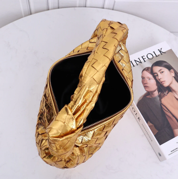 Knotted Intrecciato Lambskin Hobo Bag – Metallic Gold