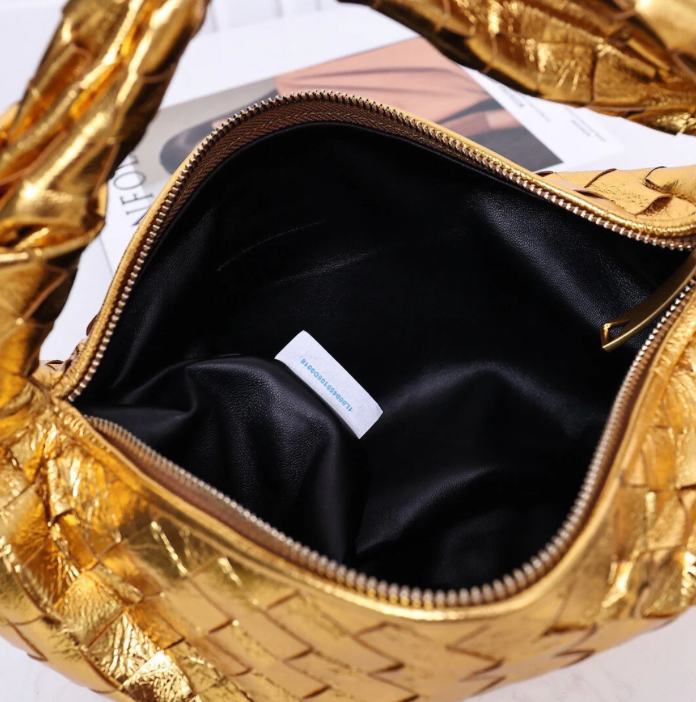 Knotted Intrecciato Lambskin Hobo Bag – Metallic Gold