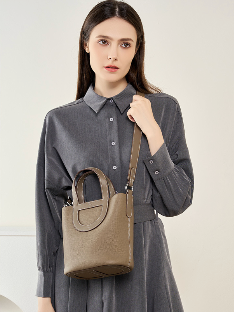 Leather Cutout Handle tote