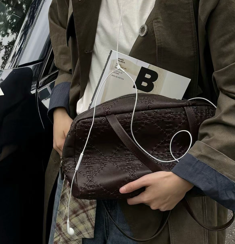 Bowling shoulder bag