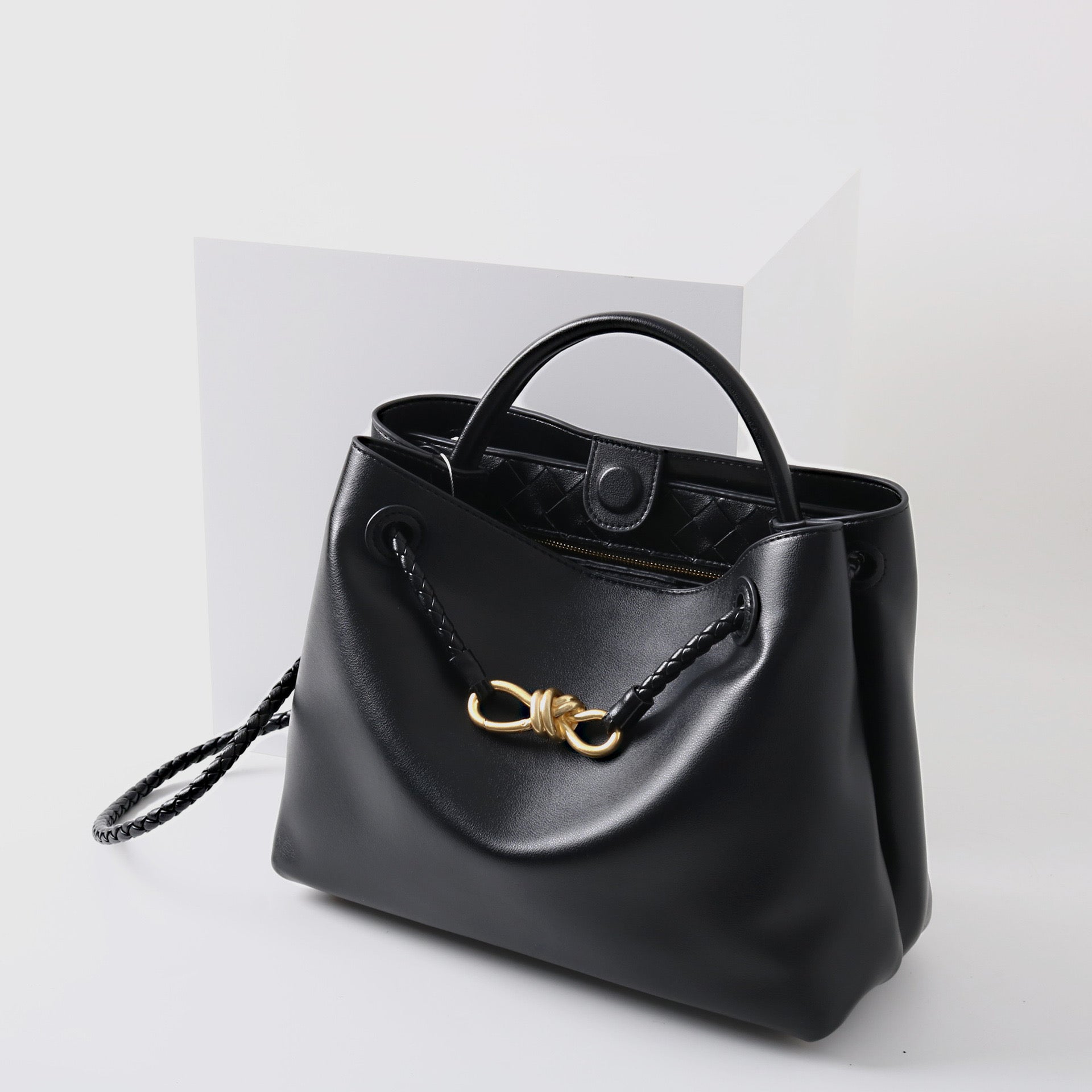 Andiamo Leather Tote Bag