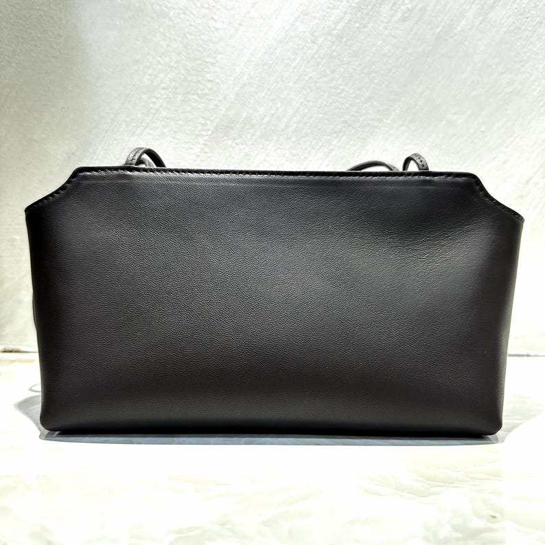 The Venebag Bare Shoulder Bag, front and side comparison