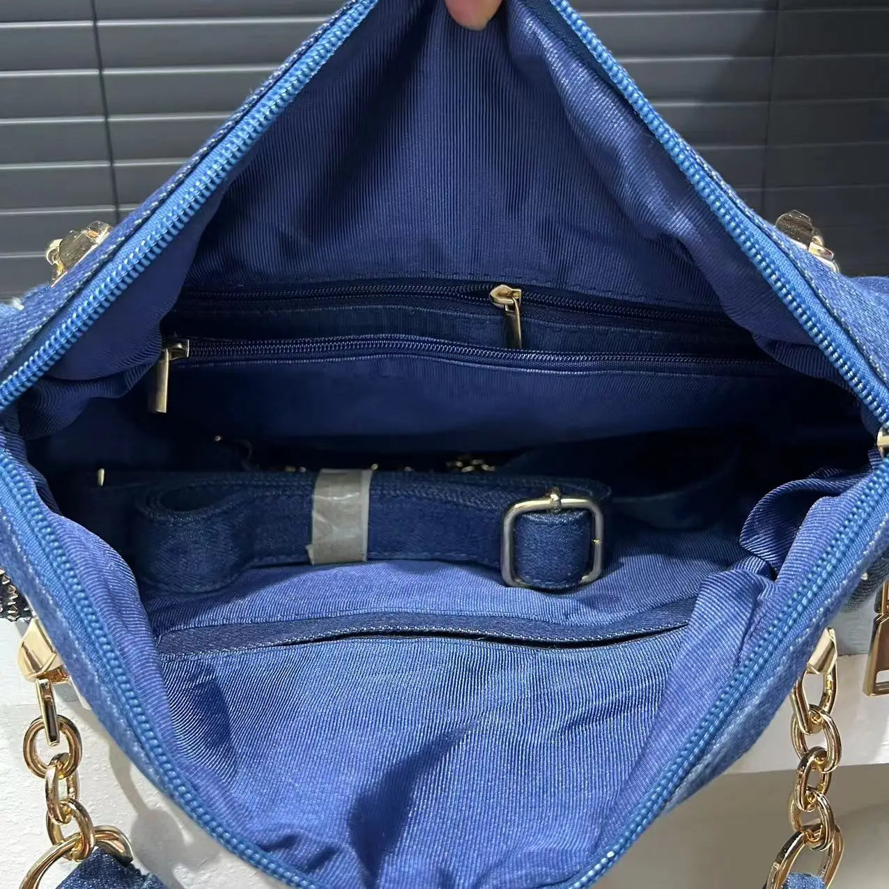 Gradient Diamond Square Shoulder Bag