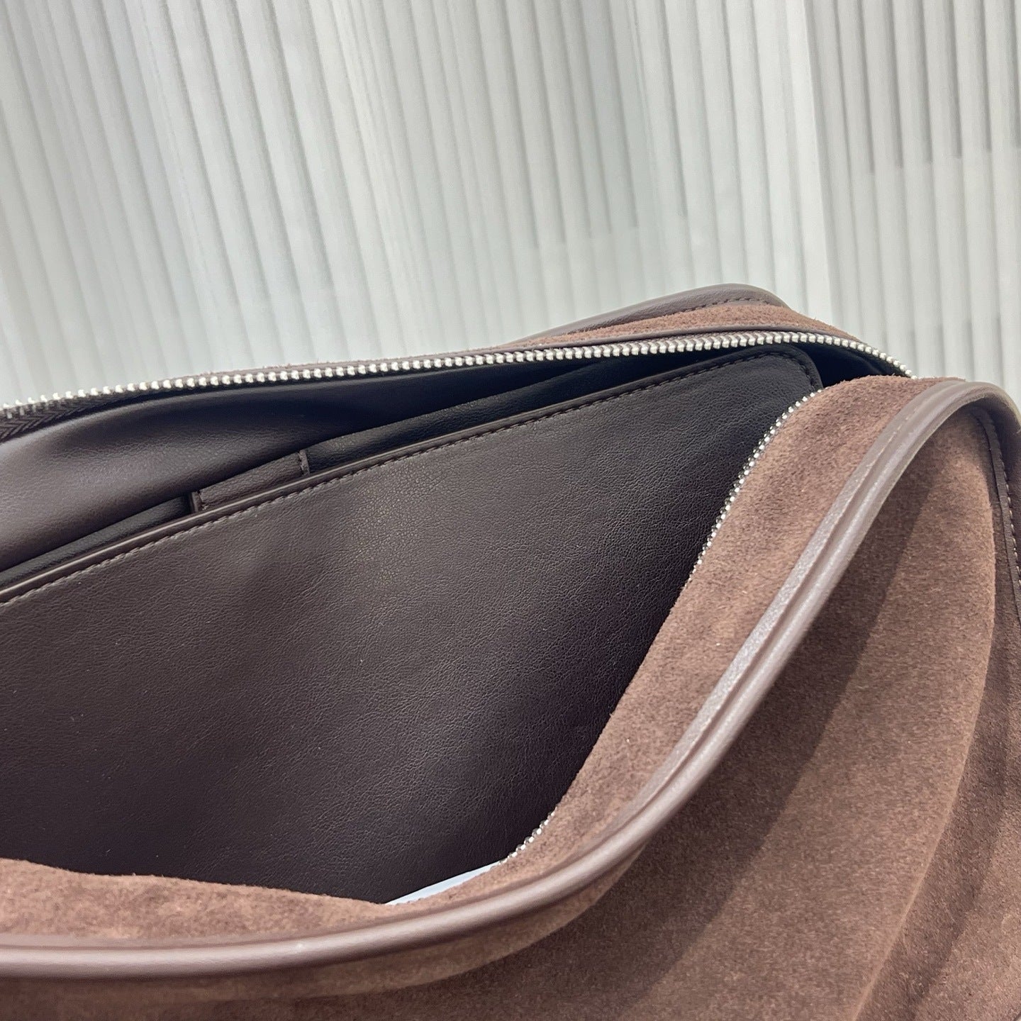 Amazona leather tote