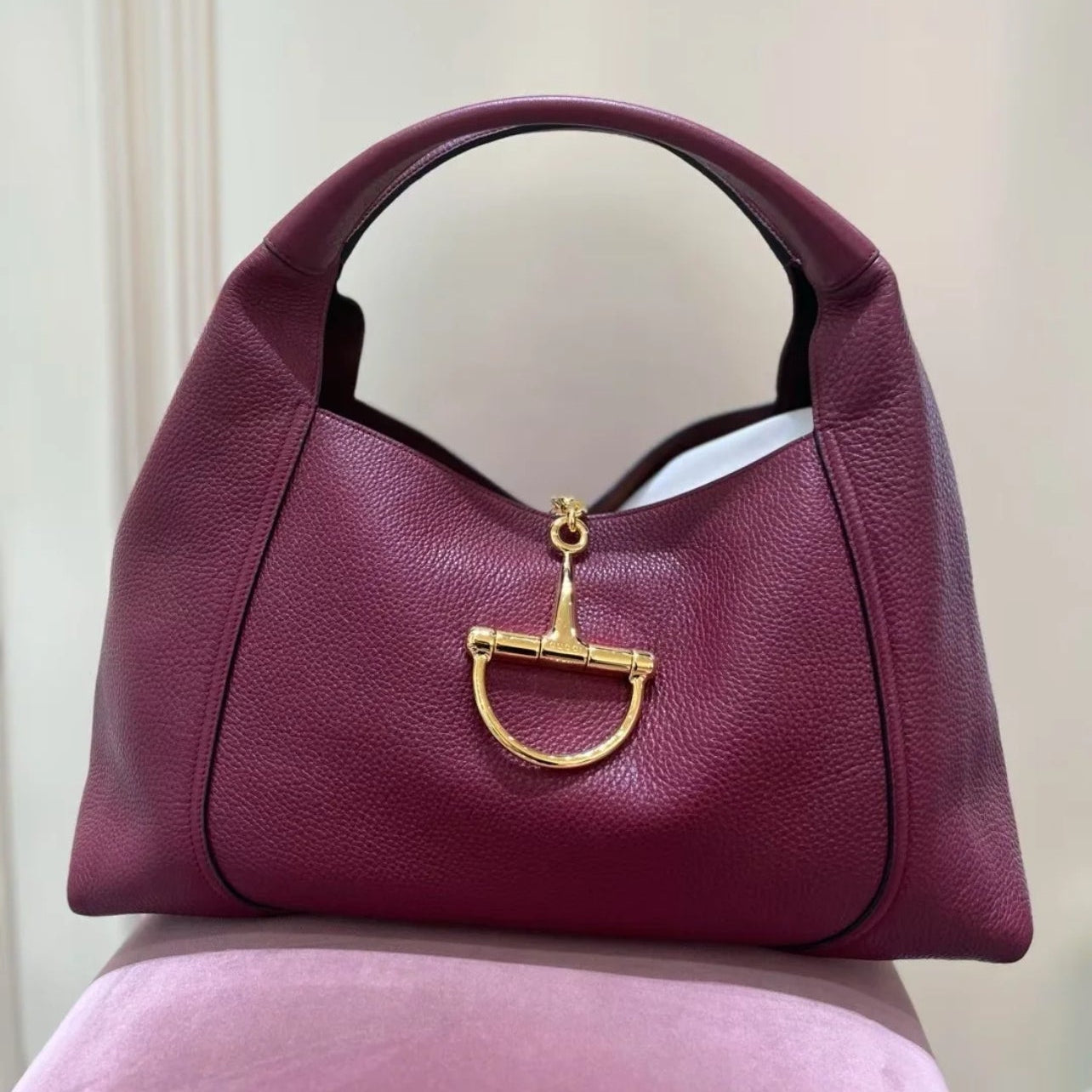 Softbit shoulder bag