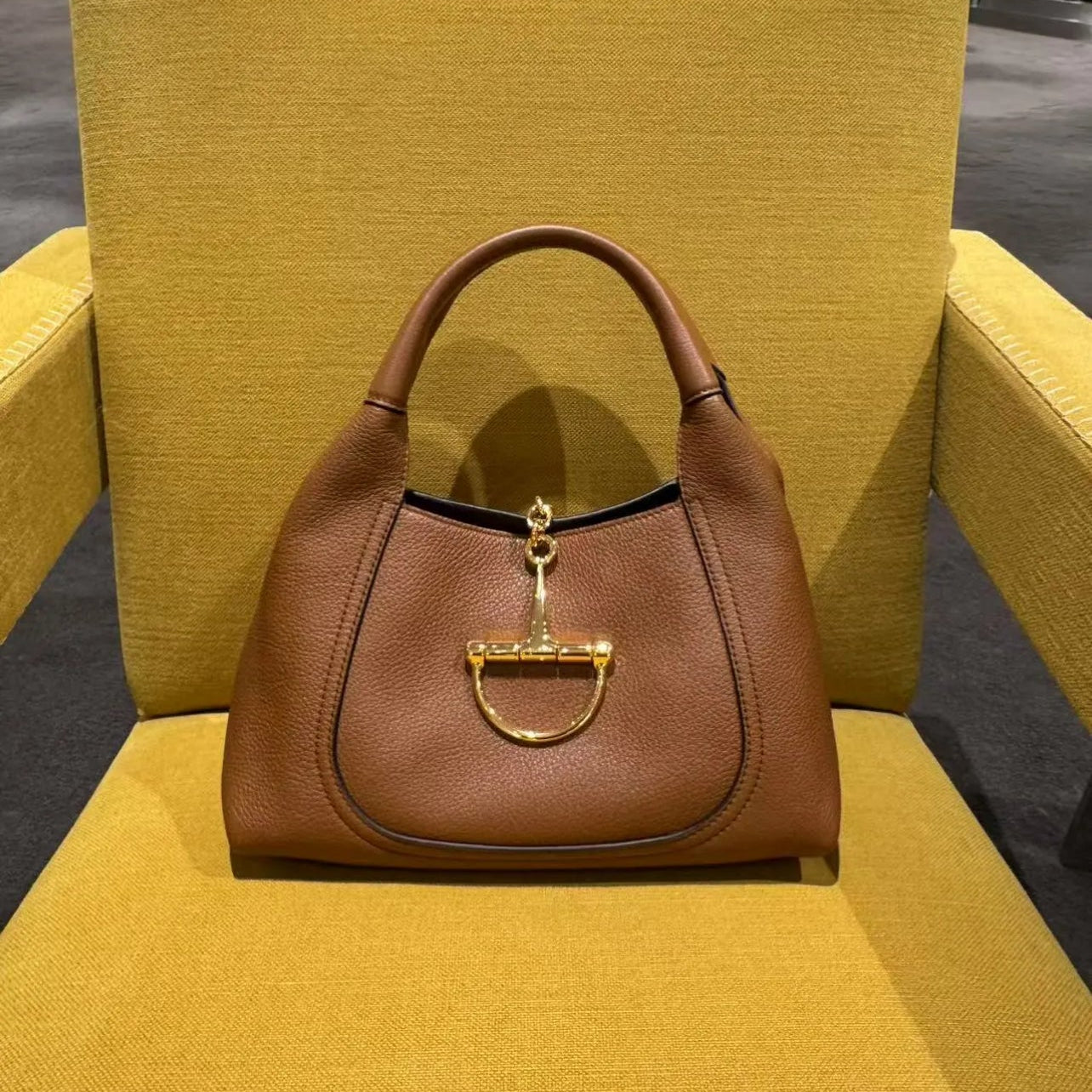 Softbit shoulder bag