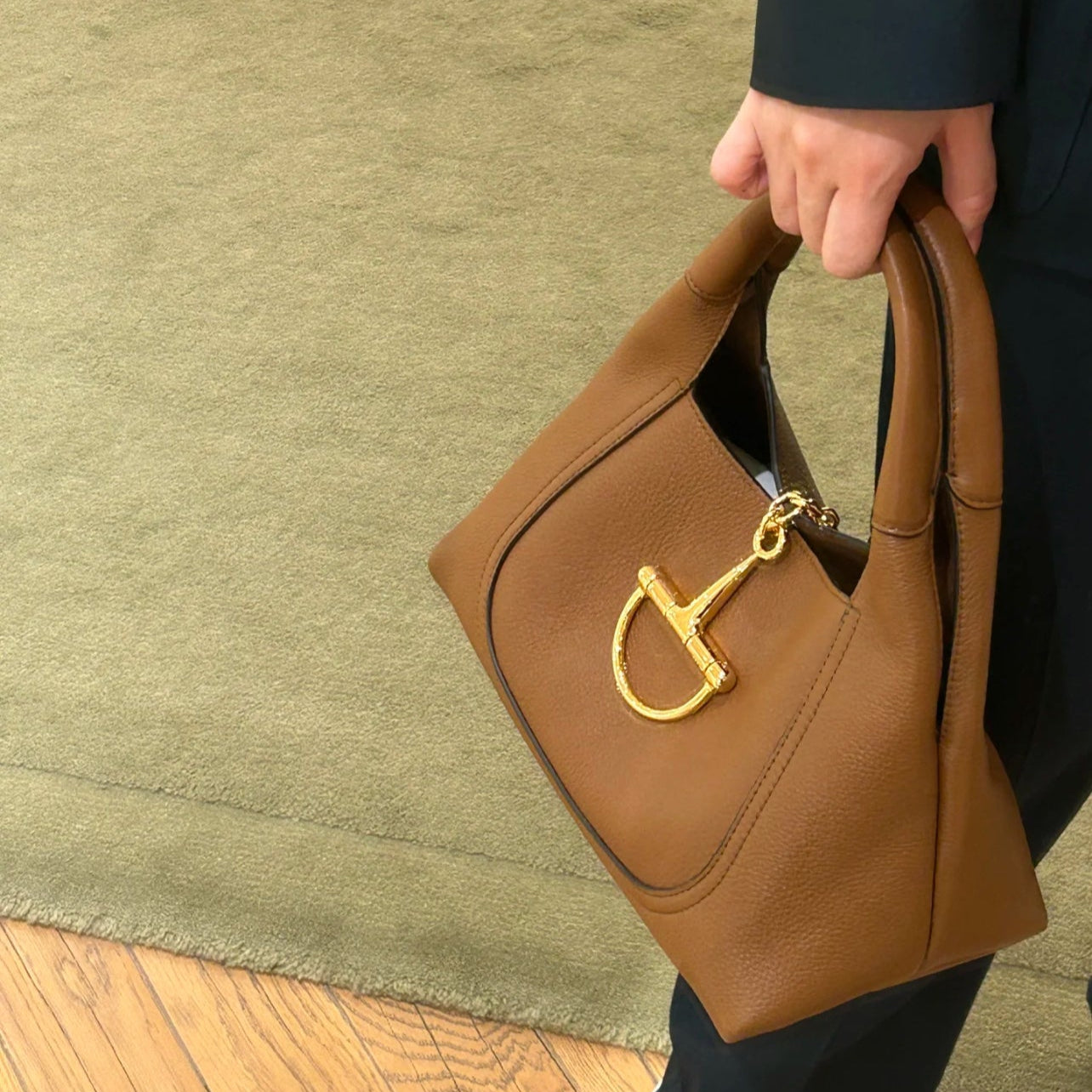 Softbit shoulder bag