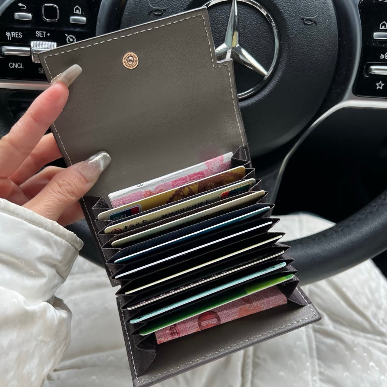 VENE Leather wallet