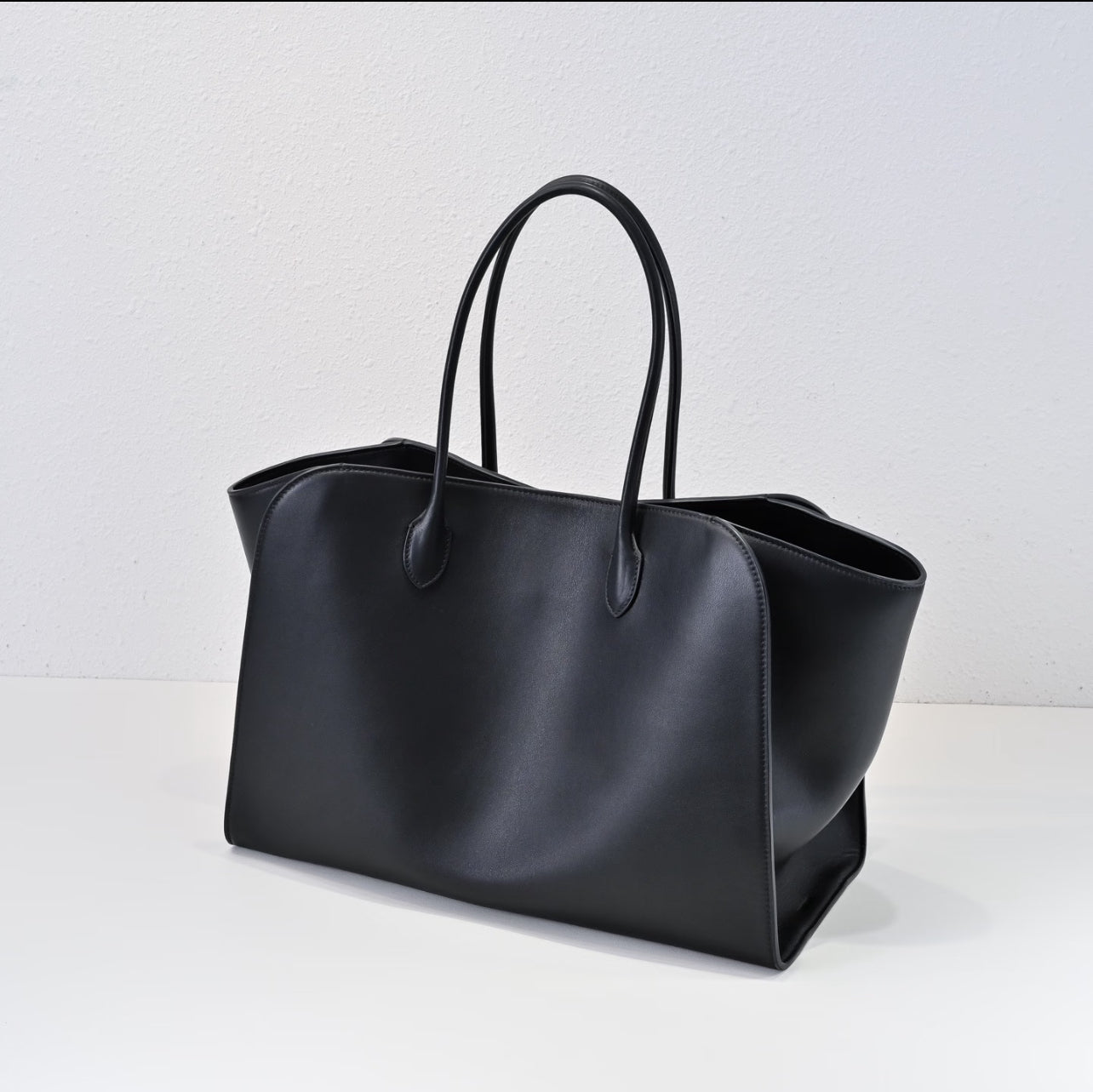 Mimoza leather tote