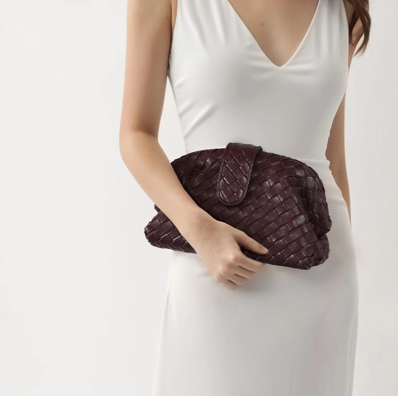 Sophia woven Clutch