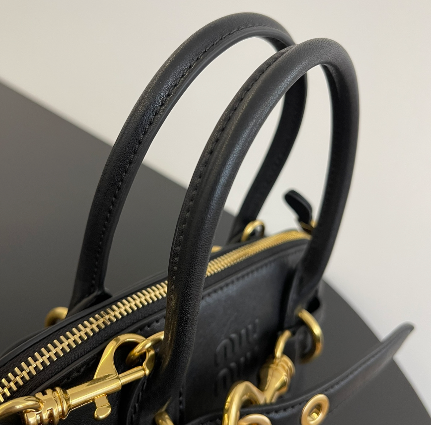 Aventure mini leather bag