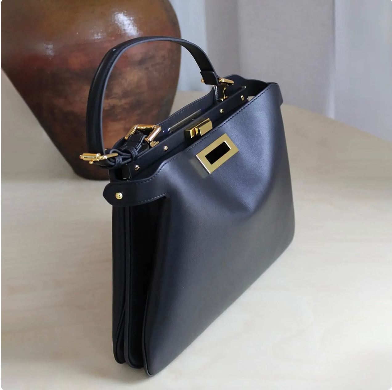 Fashion designer bag