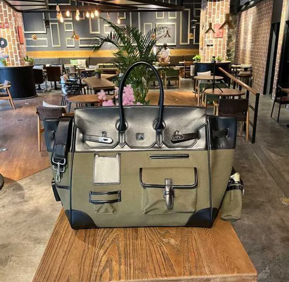Large travel bag