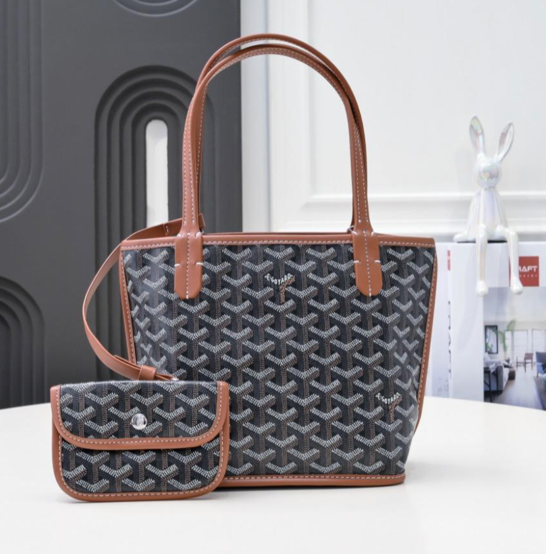 Sunset Chic Tote Bag – With Matching Pouch