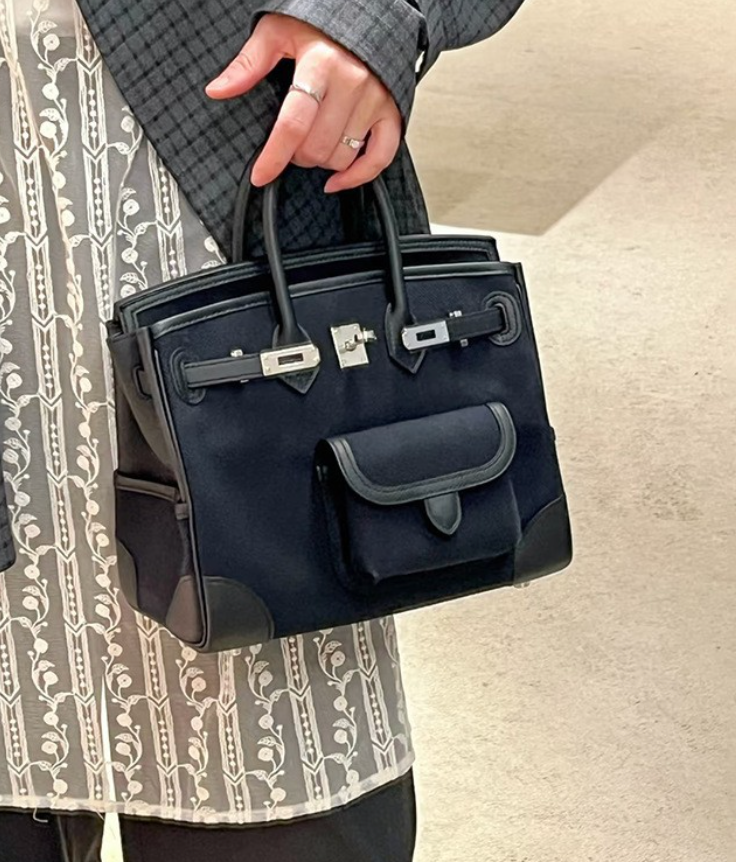 Vene crossbody canvas bag