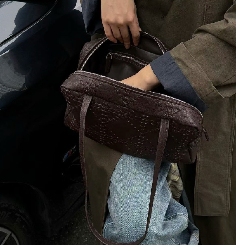 Bowling shoulder bag