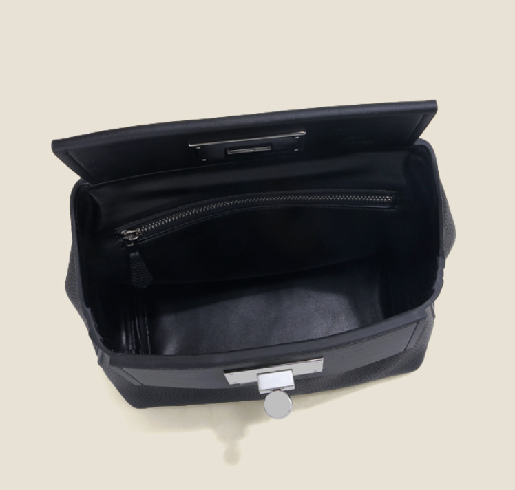 Vene leather crossboy