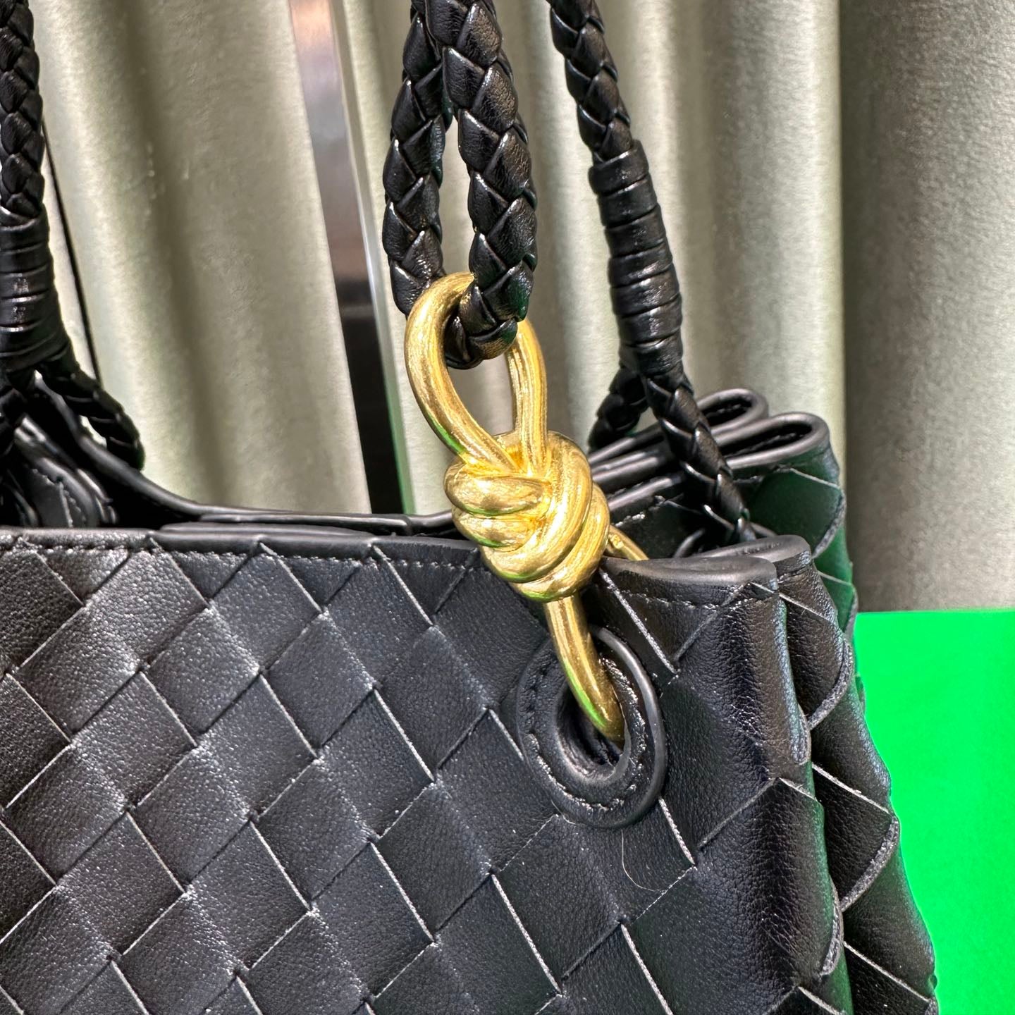 Parachute Hand-Woven Bag