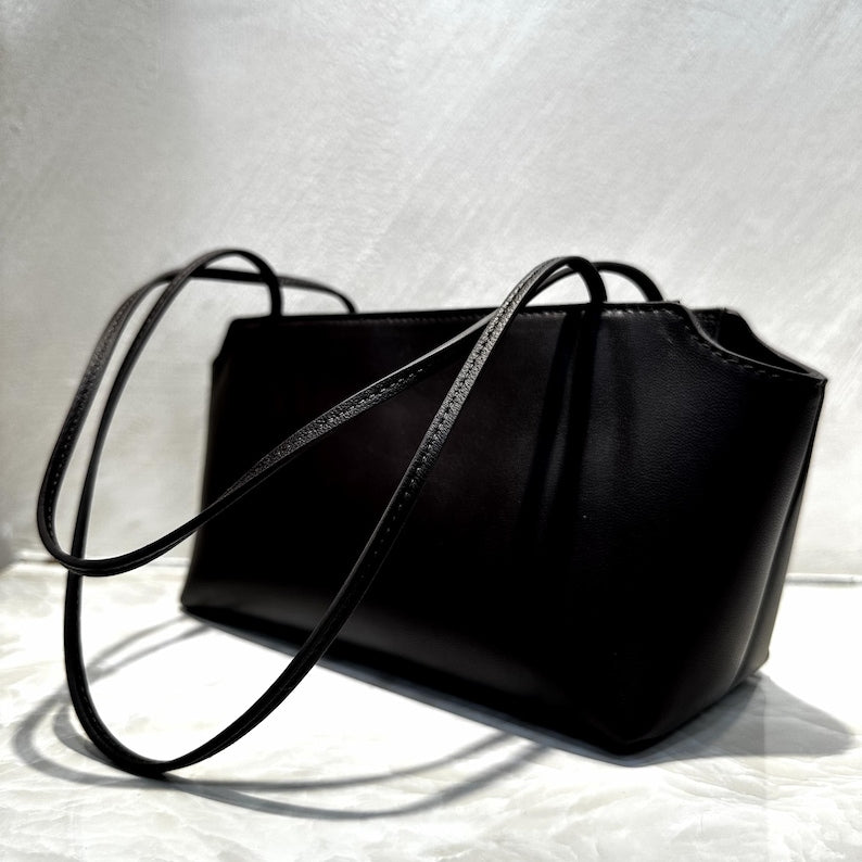 Genuine lambskin texture detail on the Venebag Bare Shoulder Bag